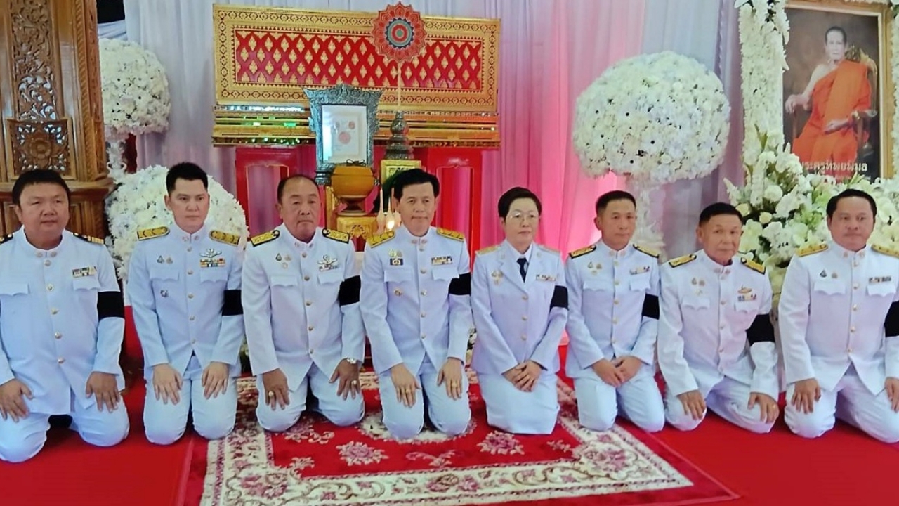 คนเนืองแน่น พิธีพระราชทานน้ำหลวงสรงศพ “พระครูทิพยพิมล” เกจิดังภาคเหนือ