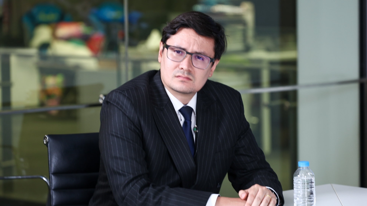 พรรคประชาชน จับตาว่าที่รัฐมนตรีมีคดีติดตัว อุบไต๋ยื่นจริยธรรม จ่อฟันงูเห่า 24 มี.ค. นี้ 