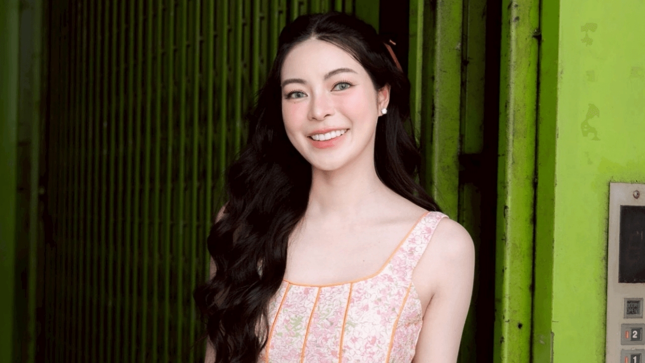 เปิดเงินเดือนของ เอวา ปวรวรรณ ที่ได้จากคุณพ่อ รับทำคลิปให้เป็นกระแสเพื่อหวังรวย