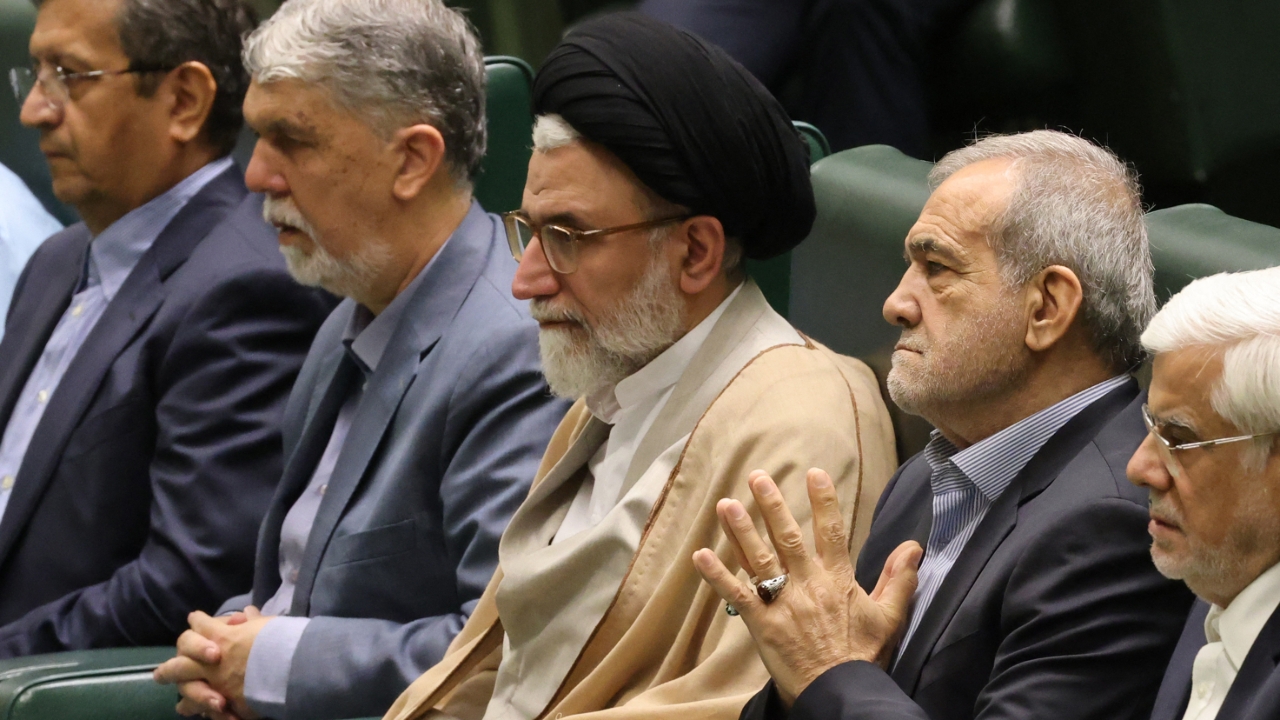 ปธน.อิหร่านยืนยัน รมว.ข่าวกรอง ถูกอิสราเอลสังหารแล้ว