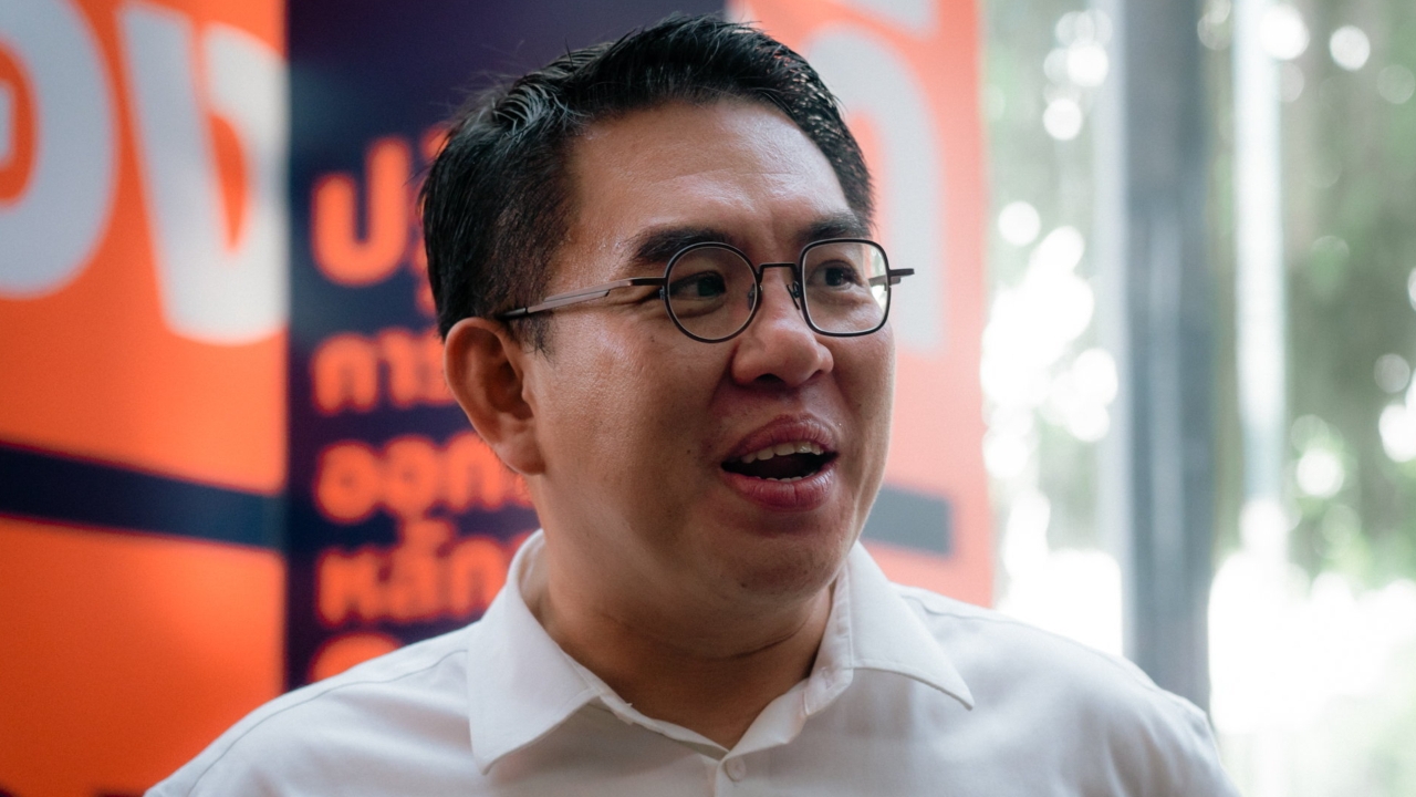 “วิโรจน์” เตือนกองทุนน้ำมันฯ อุ้ม ซ้ำรอยต้มยำกุ้ง ชี้ ยิ่งตรึงราคา ยิ่งกักตุนเก็งกำไร