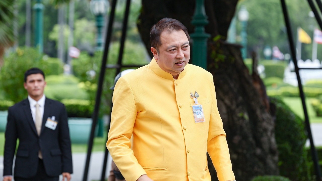 ประวัติ “สุชาติ ชมกลิ่น” คู่ปรับ สส.ไอซ์ นั่งรมว.ทรัพยากรธรรมชาติและสิ่งแวดล้อมอีกสมัย