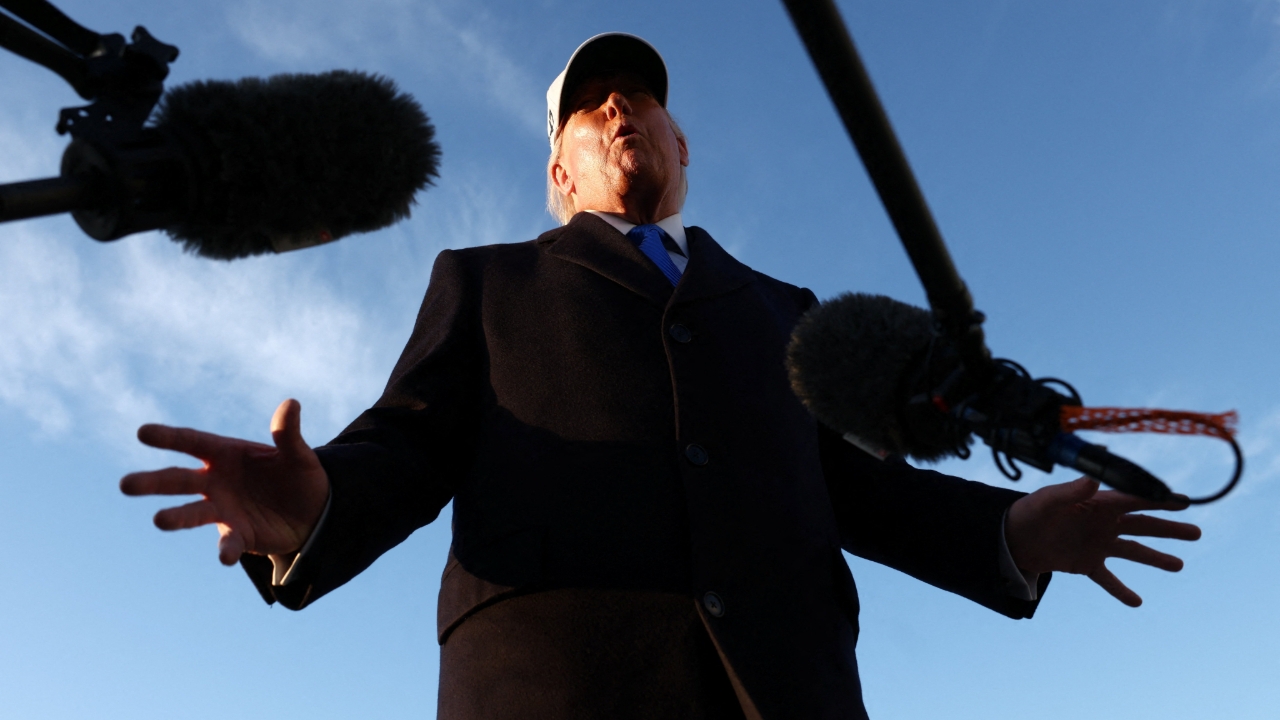 ทรัมป์อ้าง เครื่องบินเติมน้ำมัน 5 ลำ ถูกโจมตีแต่เสียหายเล็กน้อย