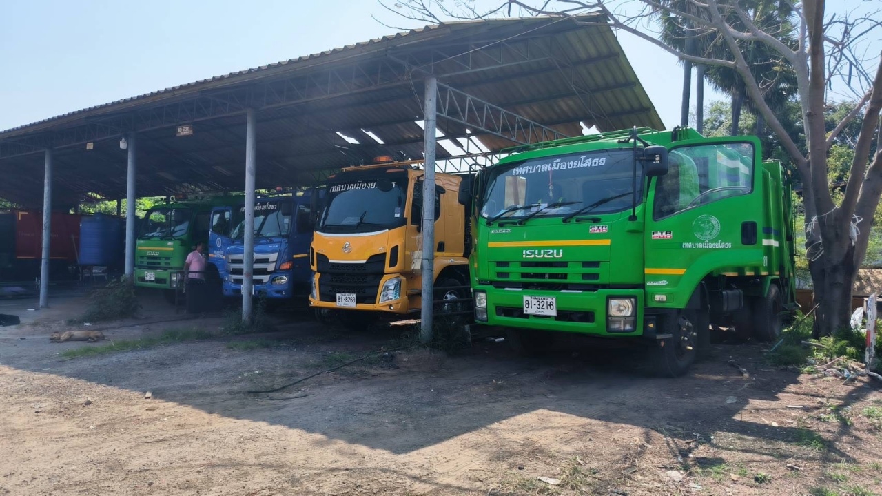 ยโสธรวิกฤตน้ำมัน เติมได้ไม่เกิน 300 บาท กระทบรถเก็บขยะ-รถกู้ชีพ-รถดับเพลิง