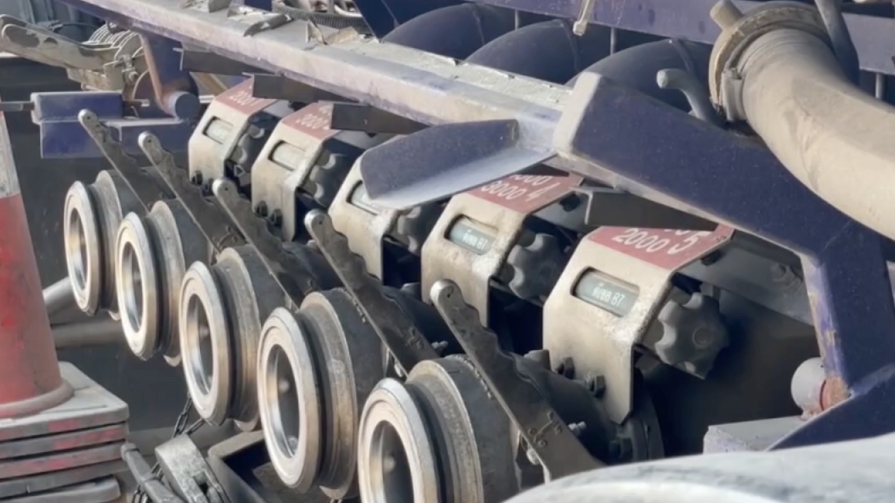 คนขับรถส่งน้ำมัน แฉถูกจำกัดโควต้า ขออย่ามาโทษขนส่งไม่ทัน ทำตกเป็นแพะ