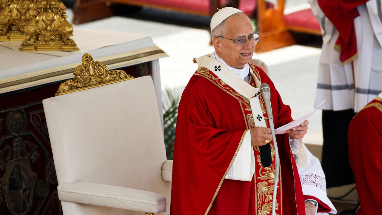 "โป๊ปเลโอ" ลั่นพระเจ้าไม่รับฟังคำอธิษฐานผู้นำก่อสงคราม ที่ "มือเปื้อนเลือด"