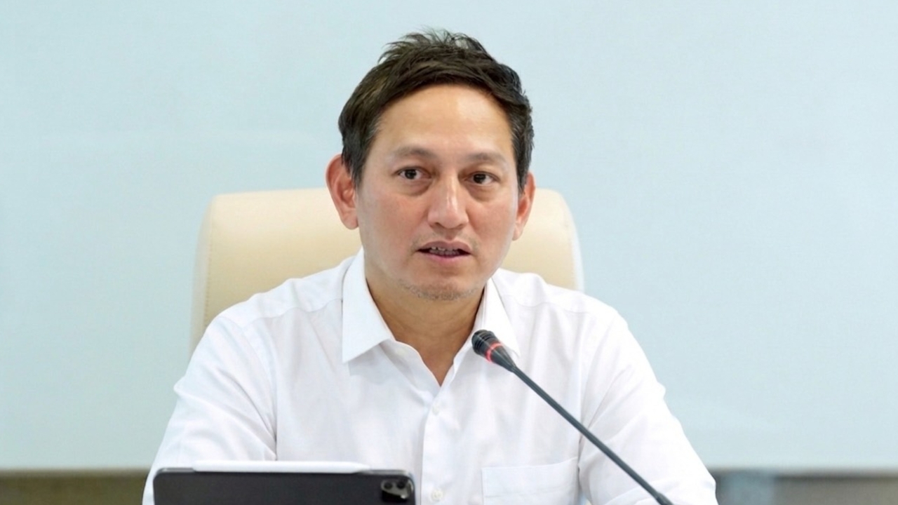 “พลังงาน” ยันยังไม่ขึ้นราคาน้ำมัน “ดีเซล” เย็นวันนี้ โต้ข่าวลือปรับขึ้น 60 บาทต่อลิตร