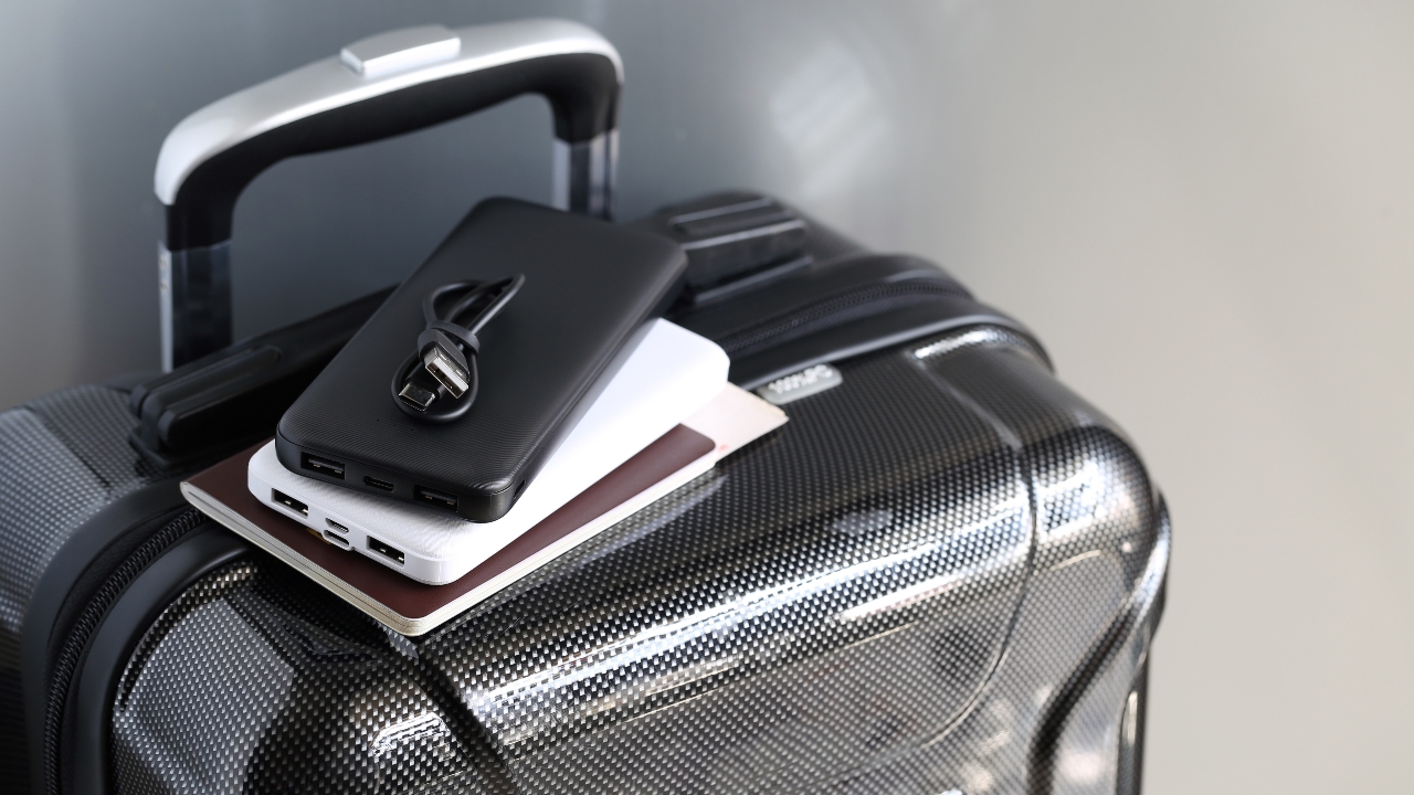 ICAO ออกกฎจำกัดพาวเวอร์แบงก์บนเครื่องบิน ไม่เกิน 2 ก้อนต่อคน ห้ามชาร์จระหว่างบิน