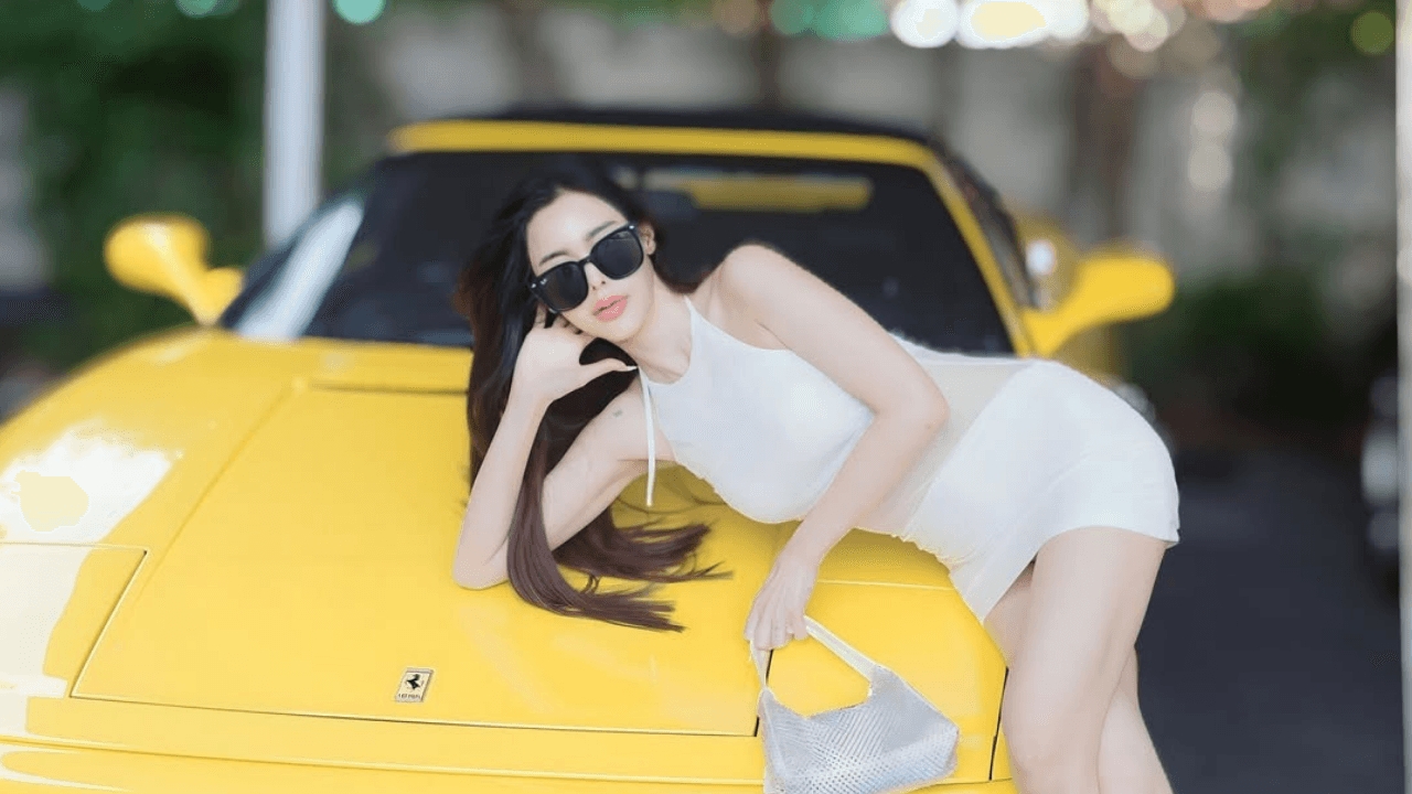 ไอซ์ ปรีชญา โพสต์ท่าคู่รถสวย พร้อมแคปชั่นเด็ดทำเอาหนุ่มๆ แห่คอมเมนต์