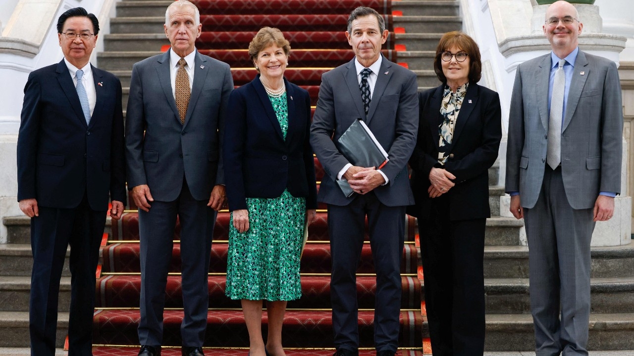 สว.สหรัฐฯ ย้ำไต้หวัน ผ่านงบกลาโหม 1.3 ล้านล้านโดยเร็ว รับมือภัยคุกคามจีน