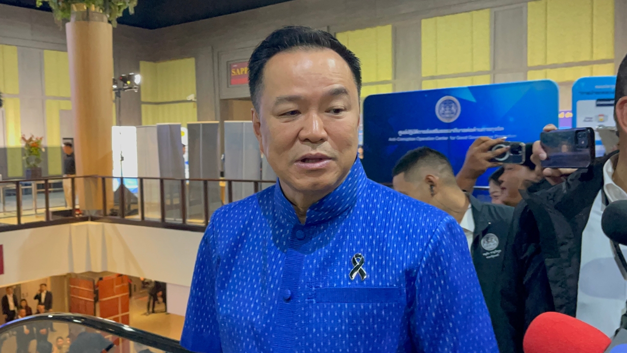 นายกฯ สั่งด่วน “สุชาติ-ปลัดมท.” จี้ ผู้ว่าฯ เอาผิดคนลักลอบเผาแก้ PM 2.5