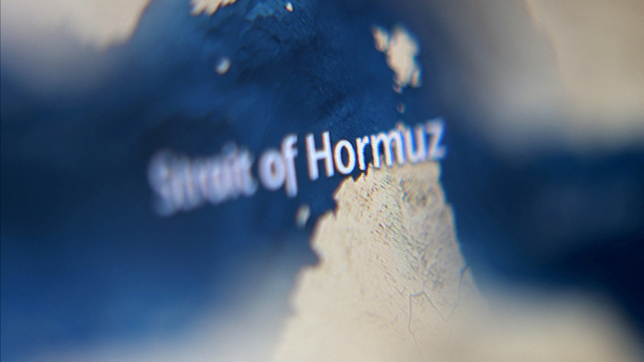 สภาอิหร่านอนุมัติ แผนเก็บค่าผ่านทาง เรือที่ใช้ช่องแคบฮอร์มุซ