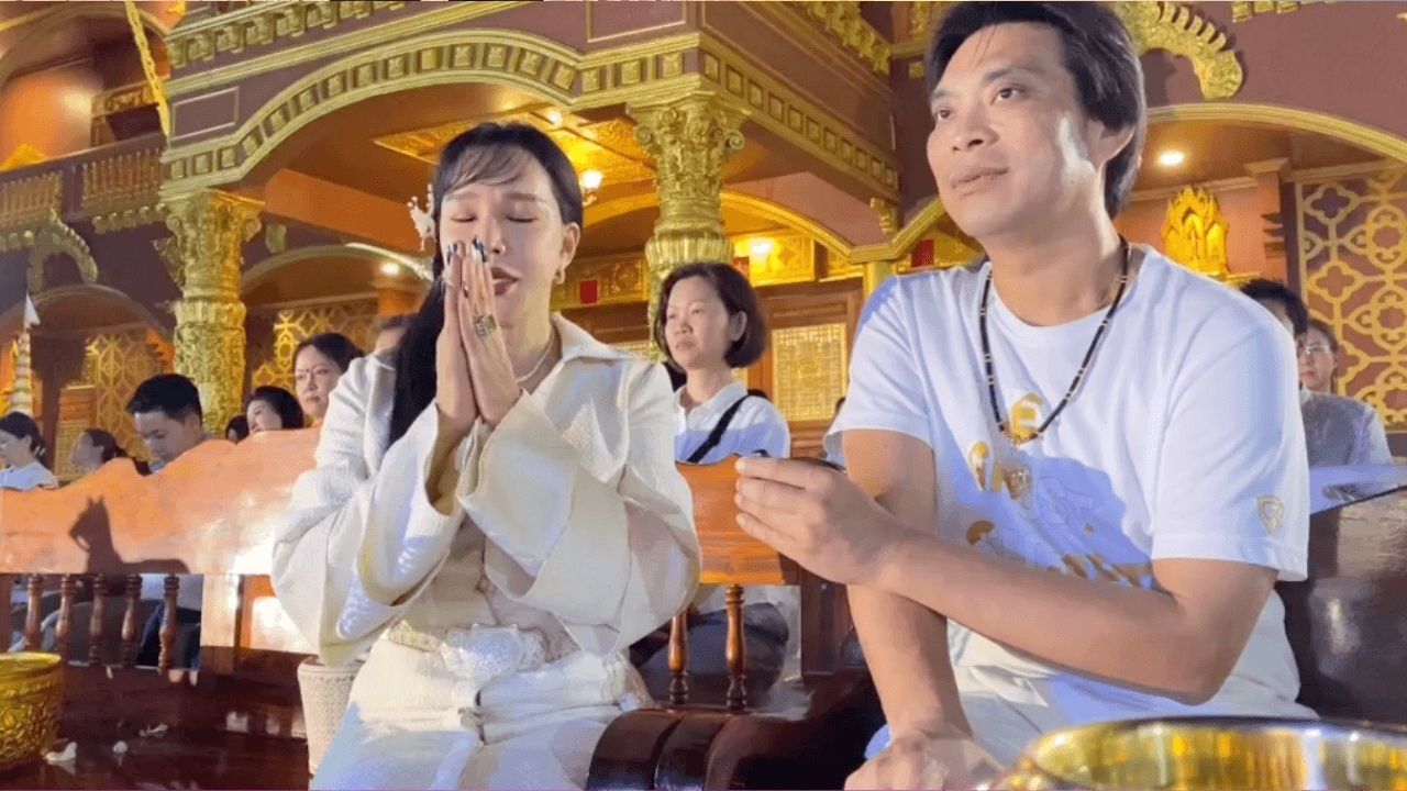 Revealing the Incense Numbers from Somcheng Samcha and a Famous Spiritual Teacher at the Teachers Day Ceremony, Fans Hope for Lucky Numbers