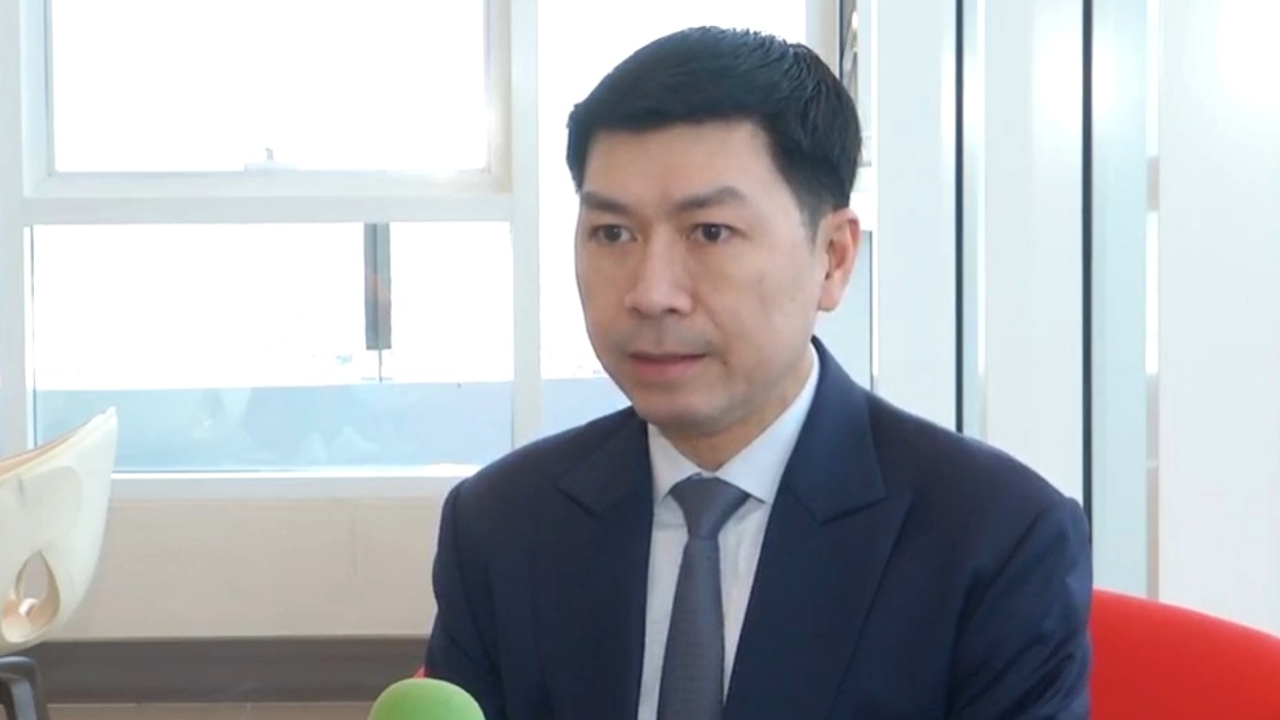 อาจารย์โต้ง โพสต์ถูกปลดฟ้าผ่า มหาวิทยาลัยให้ออกจากงาน ไม่จ่ายค่าชดเชย