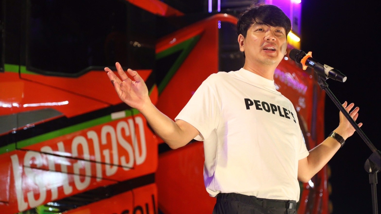 “ปิยบุตร” โอด นิติสงคราม บดขยี้ ล้อมคอกผู้แทนราษฎร 