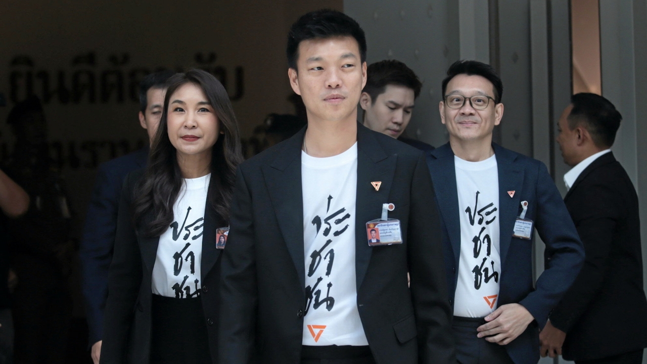 “เท้ง” ชี้แม้โดนแช่แข็ง แต่พรรคยังเดินหน้าต่อ ยันเสนอแก้กฎหมายเป็นอำนาจ สส.