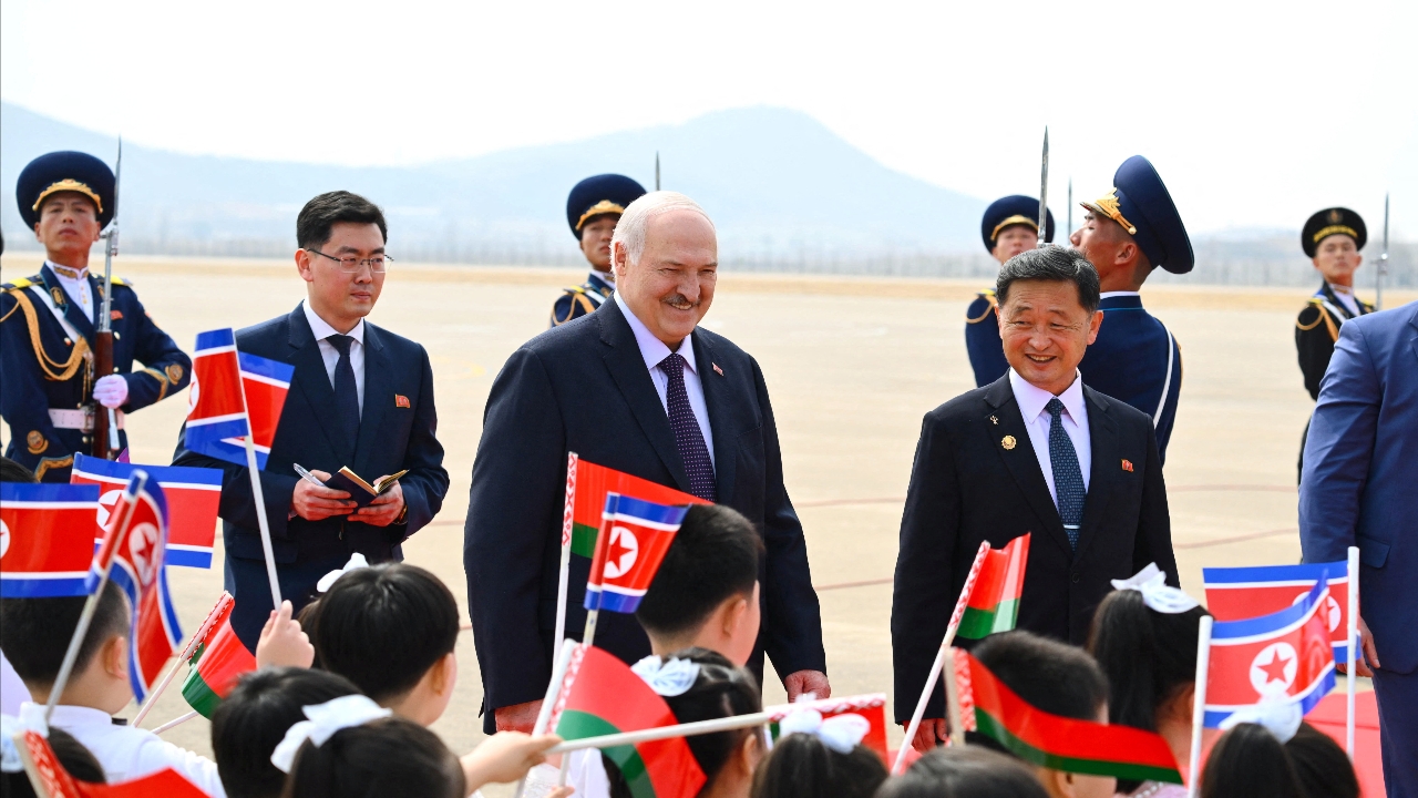 ปธน.เบลารุสเยือนเกาหลีเหนือครั้งแรก หวังกระชับความสัมพันธ์ต้านอำนาจชาติตะวันตก