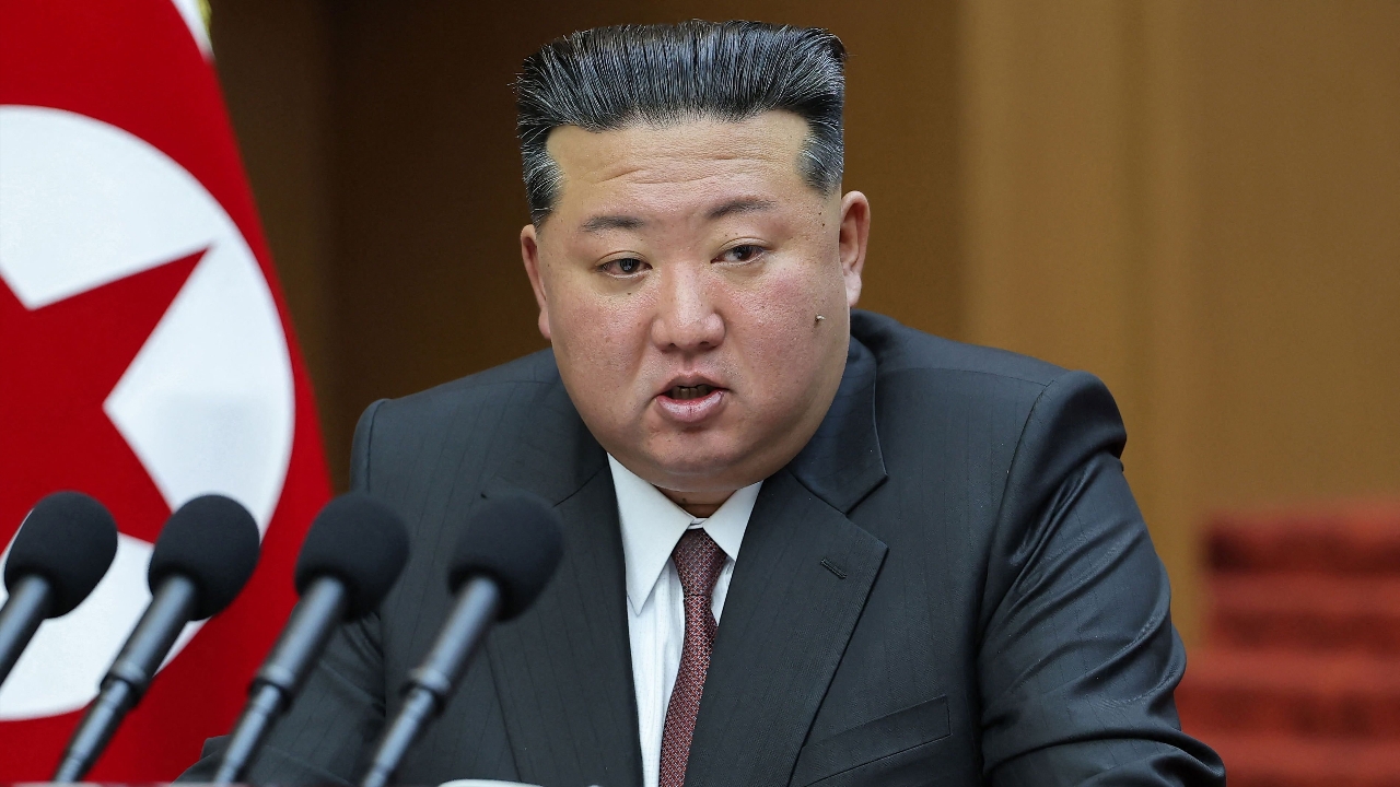 “คิม จองอึน” ประกาศกร้าว เกาหลีใต้คือศัตรูตัวฉกาจ ขู่ตอบโต้อย่างไร้ความไร้ปรานี  