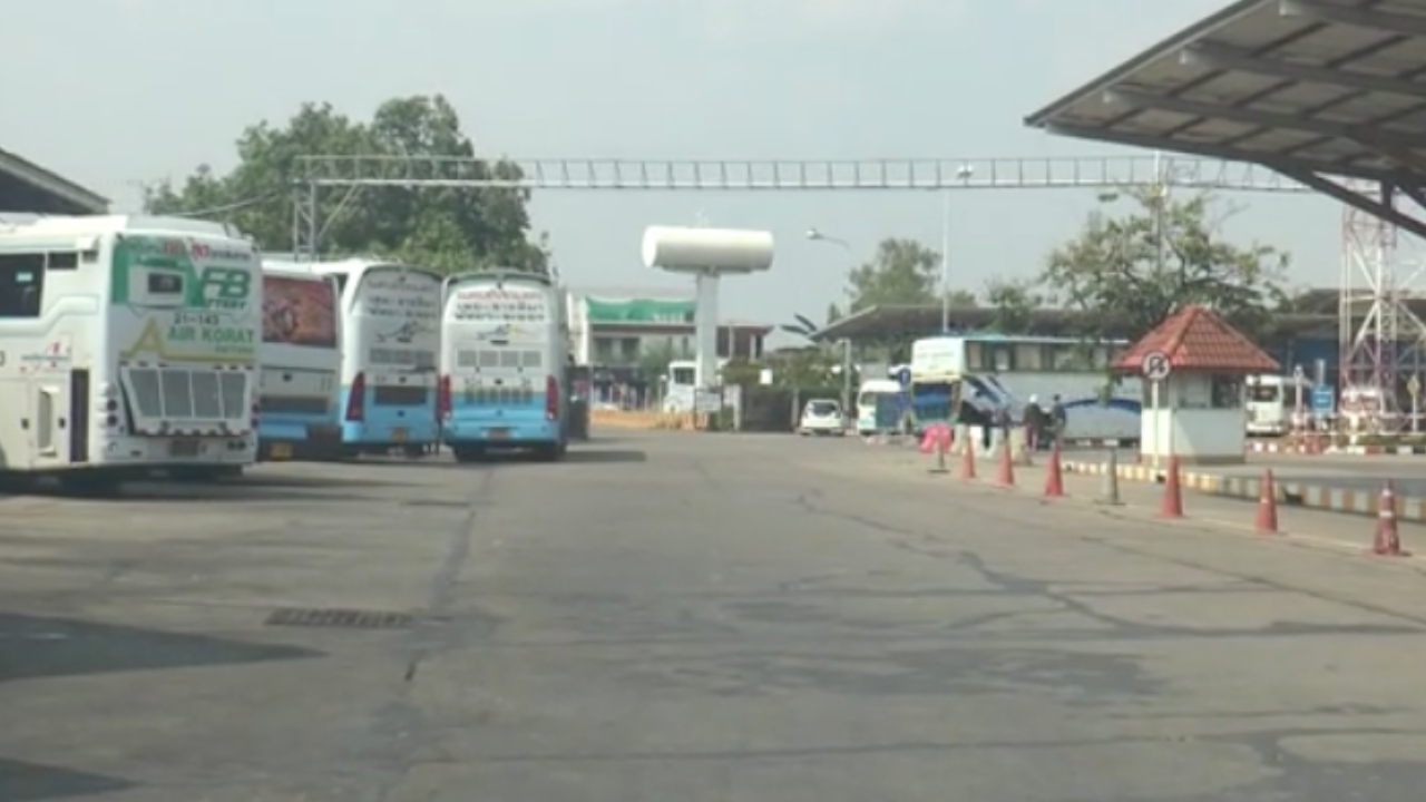 บริษัทรถทัวร์โคราช ยืนยันไม่ขึ้นค่าโดยสาร วอนรัฐตรึงราคาดีเซลเพื่อให้ได้ไปต่อ