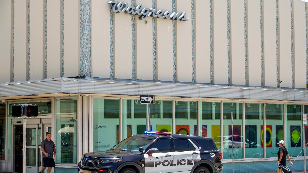 สลด ชนแล้วหนีคร่าชีวิต 2 คนไทยในไมอามี ตร.จับคนร้ายได้ อ้างว่าปิดตาเหยียบคันเร่งหวังปลิดชีพตัวเอง 