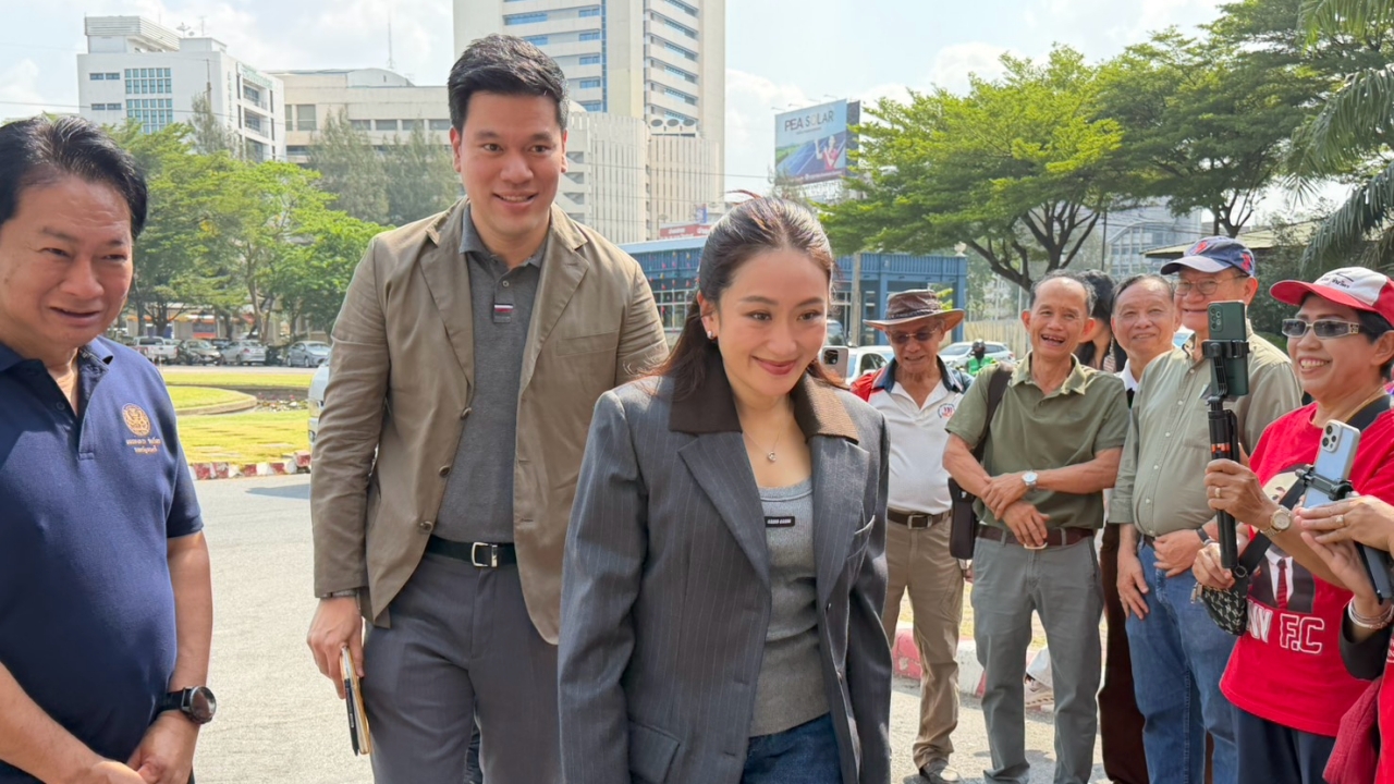 "อิ๊งค์-สามี" เยี่ยมทักษิณที่เรือนจำ อุบสัมภาษณ์สื่อ