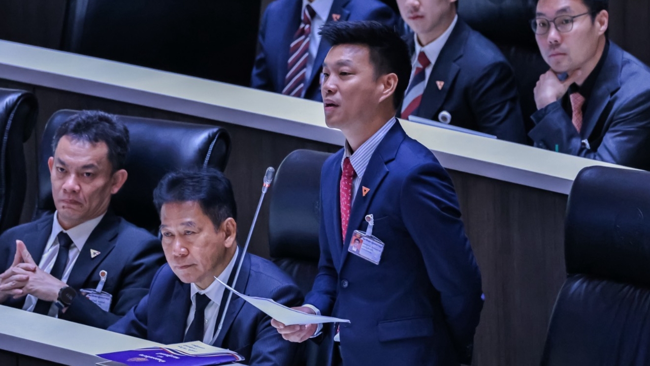 “เท้ง ณัฐพงษ์” แฉ 5 คลัสเตอร์การเมือง คุมได้หมด แบ่งตามมุ้งการเมือง ทำประชาชนไร้ความหวัง