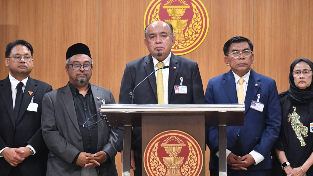 ยื่นหนังสือถึงนายกฯ เร่งสอบคดีลอบยิง “สส.กมลศักดิ์” แยกทาง ภท. เรื่องอนาคต