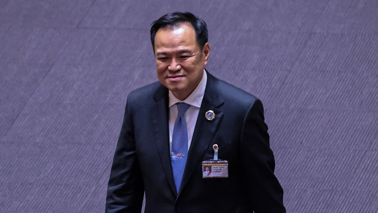 แถลงนโยบายรัฐบาลอนุทิน 2 มีคนละครึ่งพลัส-ทหารอาสา 1 แสนอัตรา แทนเกณฑ์ทหาร