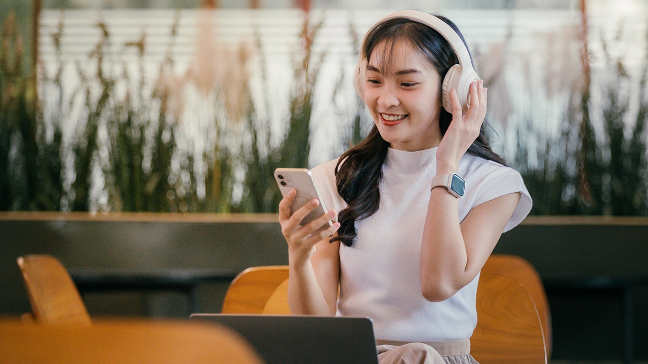 รวม 20 เพลงรักเพราะๆ เพลงงานแต่ง ความหมายดีๆ ฟังแล้วซึ้ง อบอุ่นหัวใจ