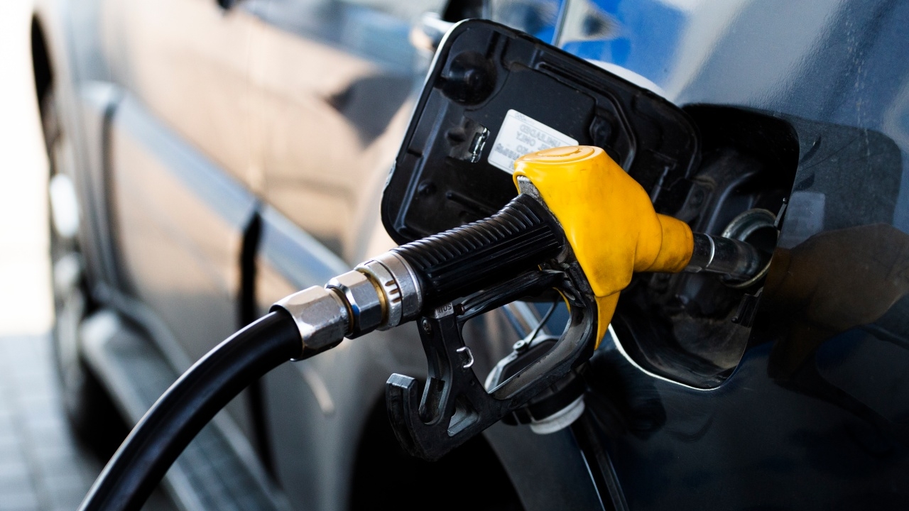 จ่อออกมาตรการประหยัด "น้ำมัน" เปิด-ปิดปั๊มเป็นเวลา หยุดขายช่วง 2 ทุ่ม-ตี 5