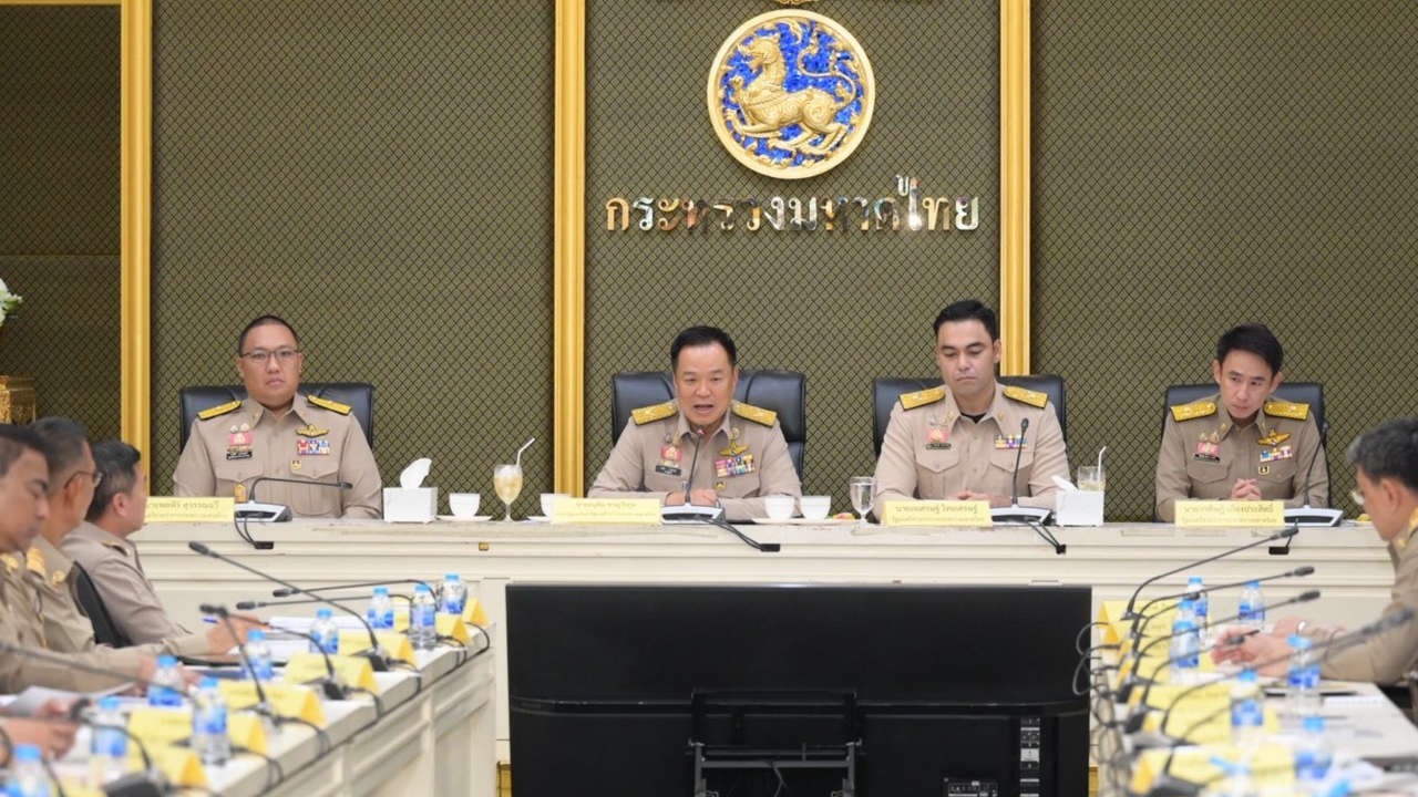 “อนุทิน” ย้ำสั่งงานวันนี้ต้องเสร็จตั้งแต่วานซืน การันตีโปรไฟล์ 3 รมช.มหาดไทย 