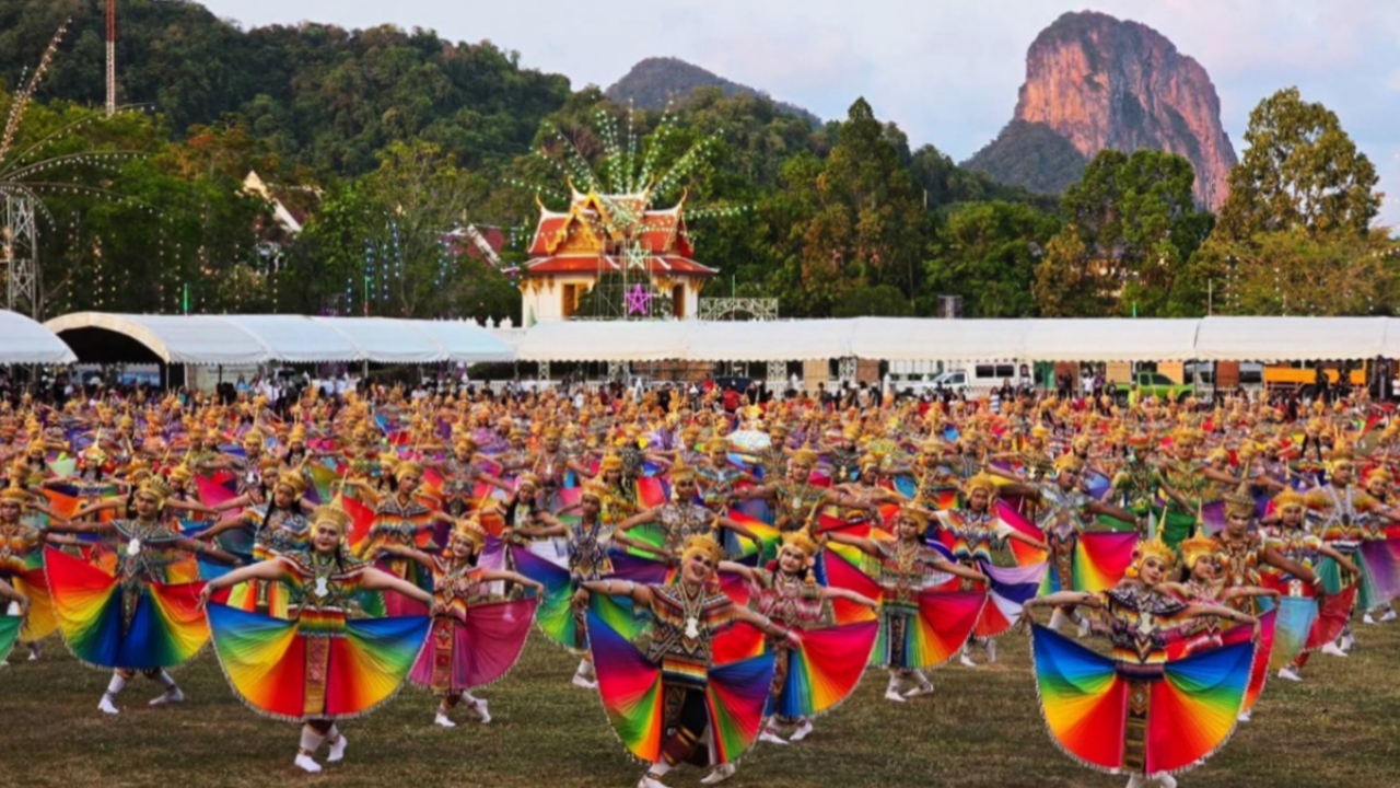 พัทลุงจัดงาน “สืบสานศิลป์ถิ่นโนรา” อนุรักษ์มรดกภูมิปัญญาทางวัฒนธรรมครั้งยิ่งใหญ่