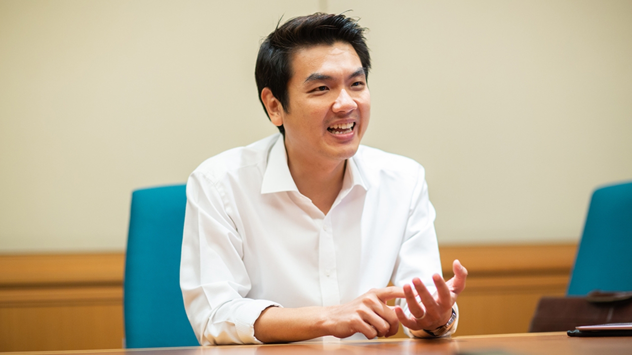 ท้า สส.ไทยภักดี-เศรษฐกิจ ตรวจสอบงบกองทัพ-ศาล-สถาบันฯ อย่าเก่งแต่งบอาหาร สส.