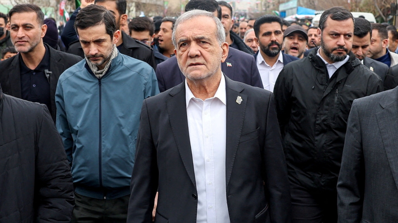 ปธน.อิหร่านตั้งคำถาม ทำสงครามกับอิหร่าน ชาวอเมริกันได้อะไร?