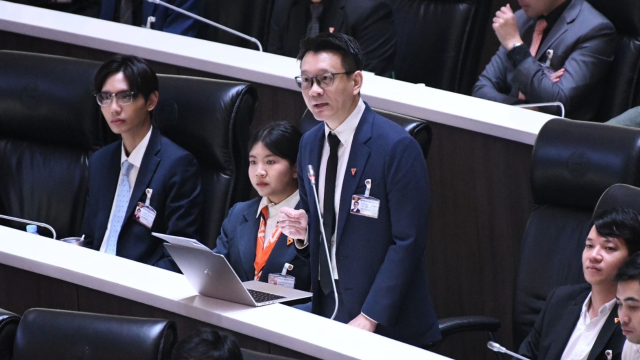 “วีระยุทธ” จี้รัฐบาลเก็บภาษีลาภลอย หลังค่าการกลั่นน้ำมัน พุ่ง 14 บาท