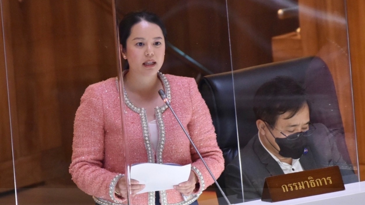 “ศิริภา” จี้ถามน้ำมันหาย 57 ล้านลิตร รัฐหยุดเบี่ยงประเด็น-เผยโฉม “ไอ้โม่ง” อุ้มกลุ่มทุน