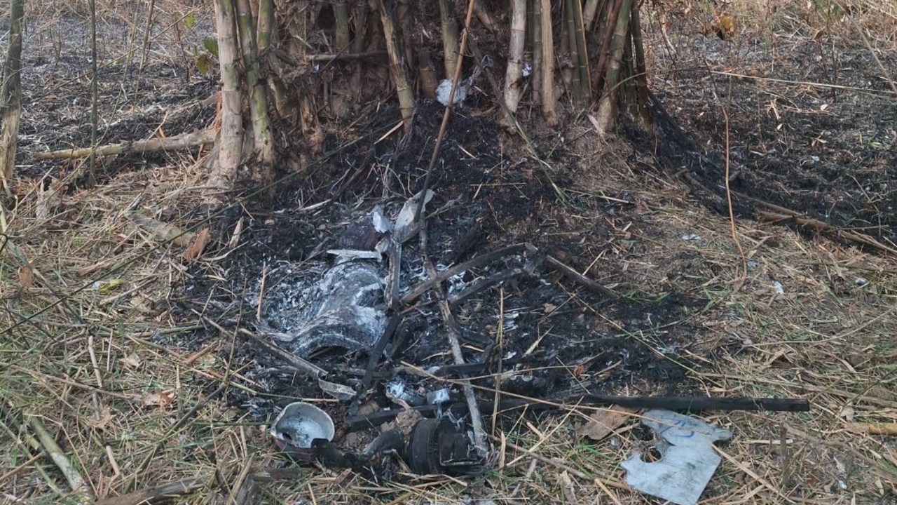 เมียนมาสู้รบเดือด “โดรนกามิกาเซ” ลอยข้ามชายแดนแม่สอดตกฝั่งไทย 1 ลำ