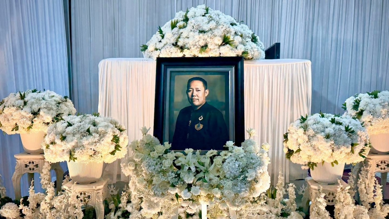 ร่วมอาลัย ลูกศิษย์คนสนิท "อ.เฉลิมชัย" แน่นวัดร่องขุ่น เตรียมฌาปนกิจ 6 เม.ย.นี้