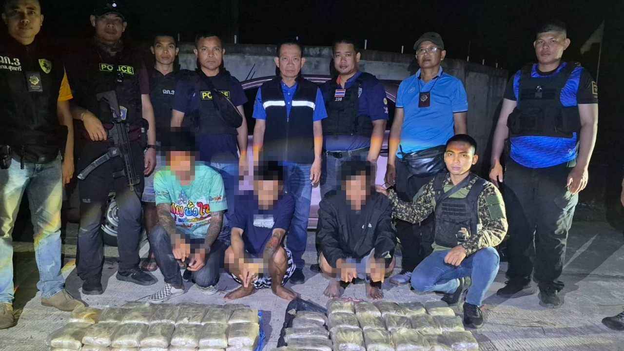 รวบ 5 ผู้ต้องหา เครือข่ายยาเสพติด ยึดยาบ้ากว่าล้านเม็ด คาดรอกระจายช่วงสงกรานต์