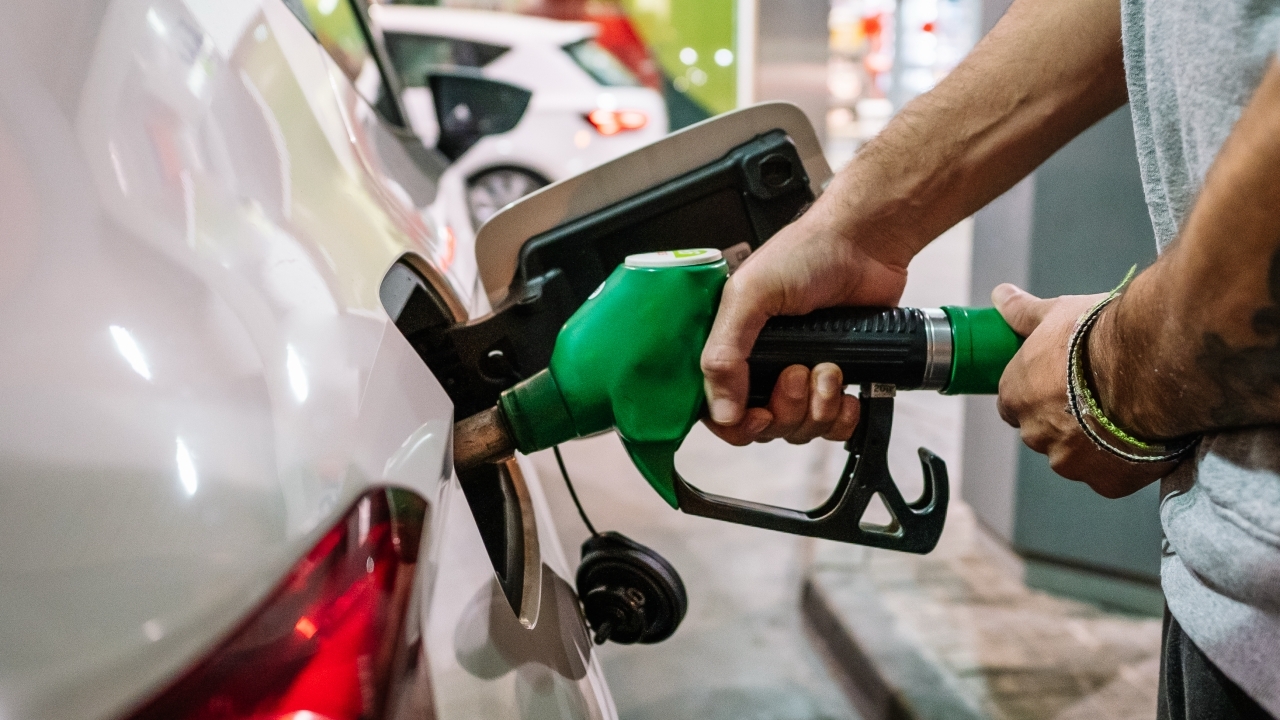 ราคาน้ำมันพรุ่งนี้ 2 เมษายน 2569 อัปเดตราคาน้ำมันดีเซล น้ำมันเบนซิน ลิตรละเท่าไร