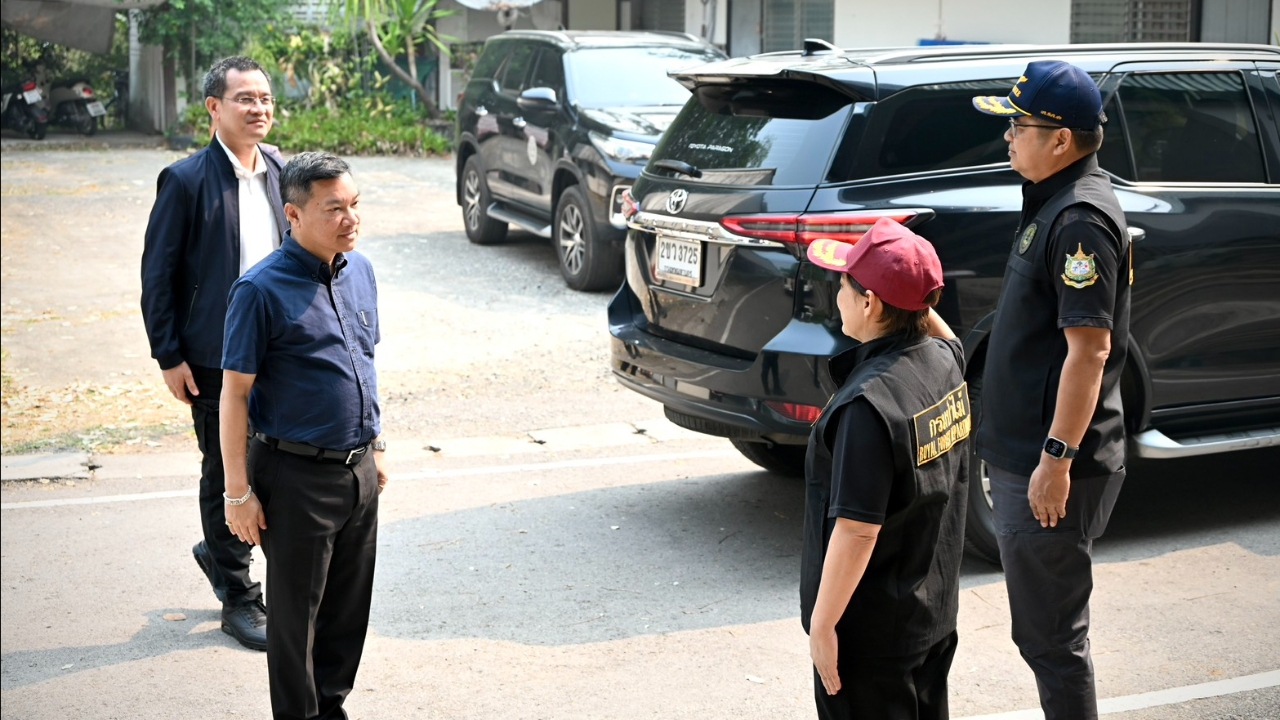 ปลัด มท. ขึ้น ฮ. ดูจุดความร้อนพื้นที่ “ฮอด-ดอยเต่า-ลี้” จี้ใช้กฎหมายจัดการเด็ดขาด