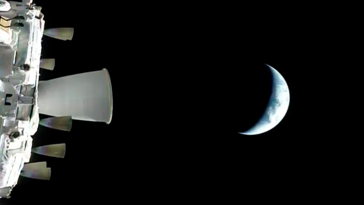 นักบินอวกาศอาร์เทมิส 2 จุดเครื่องยนต์หลุดวงโคจรโลก เริ่มภารกิจประวัติศาสตร์