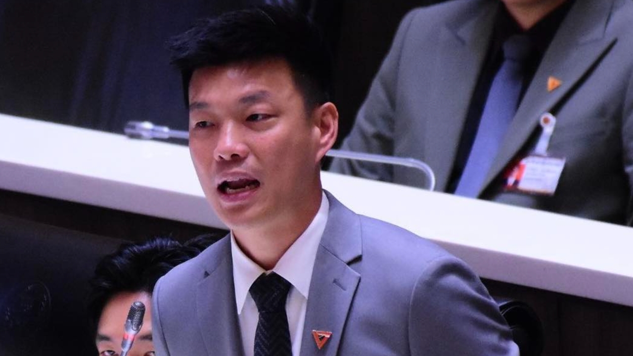 “เท้ง” แนะรัฐบาลตั้งศูนย์บัญชาการดับไฟป่า ชี้ งานไม่สอดประสาน ความผิดพลาดเชิงระบบ