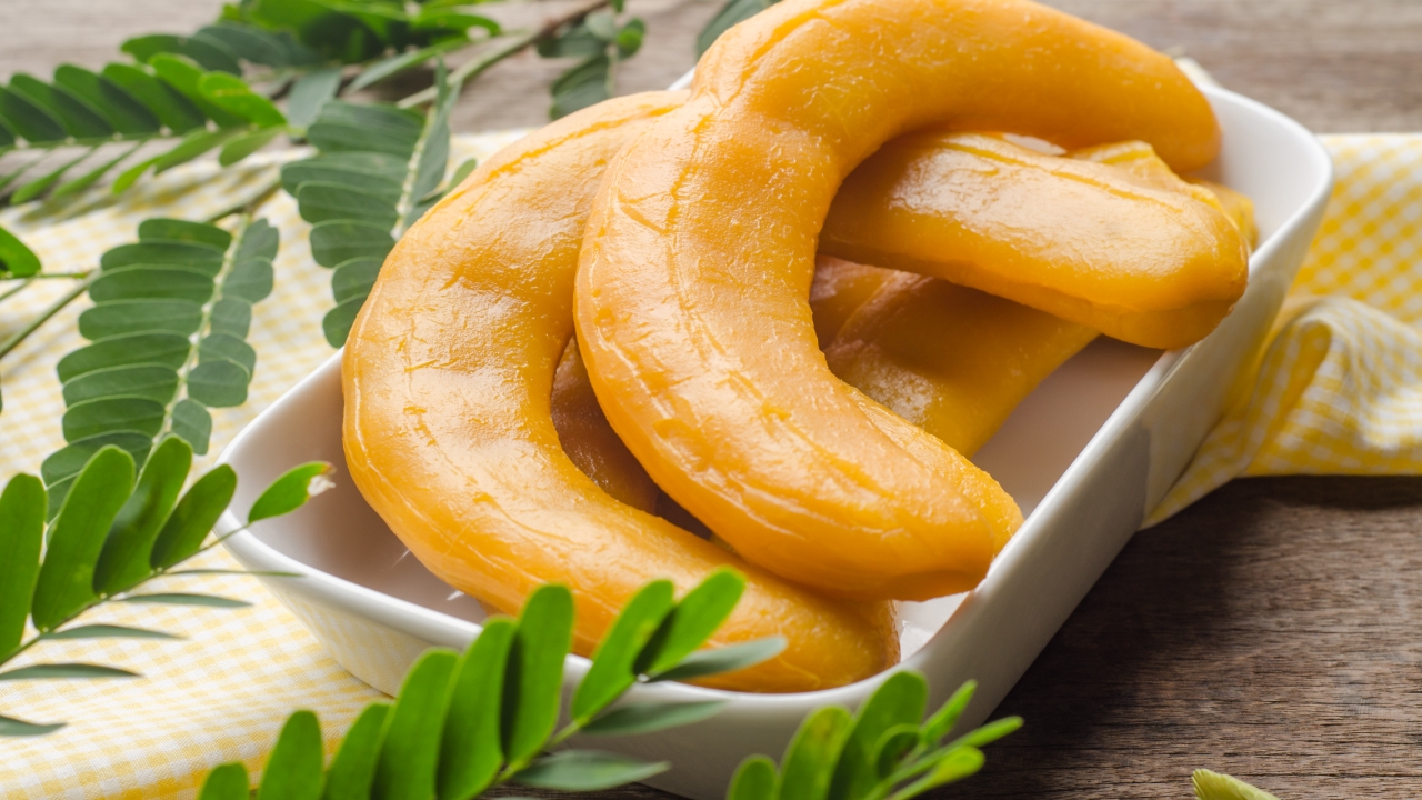 เปิดสูตรวิธีทำ "มะขามแช่อิ่ม" หวาน กรอบ อร่อย ทำเองง่ายๆ ได้ที่บ้าน