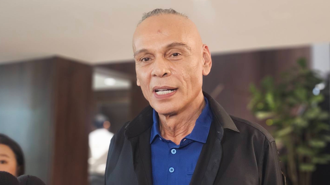 “ชาดา” บอกเงินส่วนตัวแจกผู้สูงอายุช่วงสงกรานต์ ขออภัย “ไอซ์” หลังโพสต์แซว