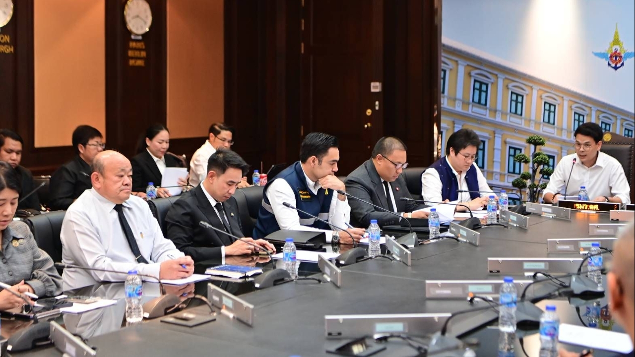 3 รมช.มหาดไทย จับมือ “กลาโหม-ดิจิทัล” นำเทคโนโลยีของกองทัพอากาศ ชี้เป้าจุดความร้อนแก้ปัญหาไฟป่า