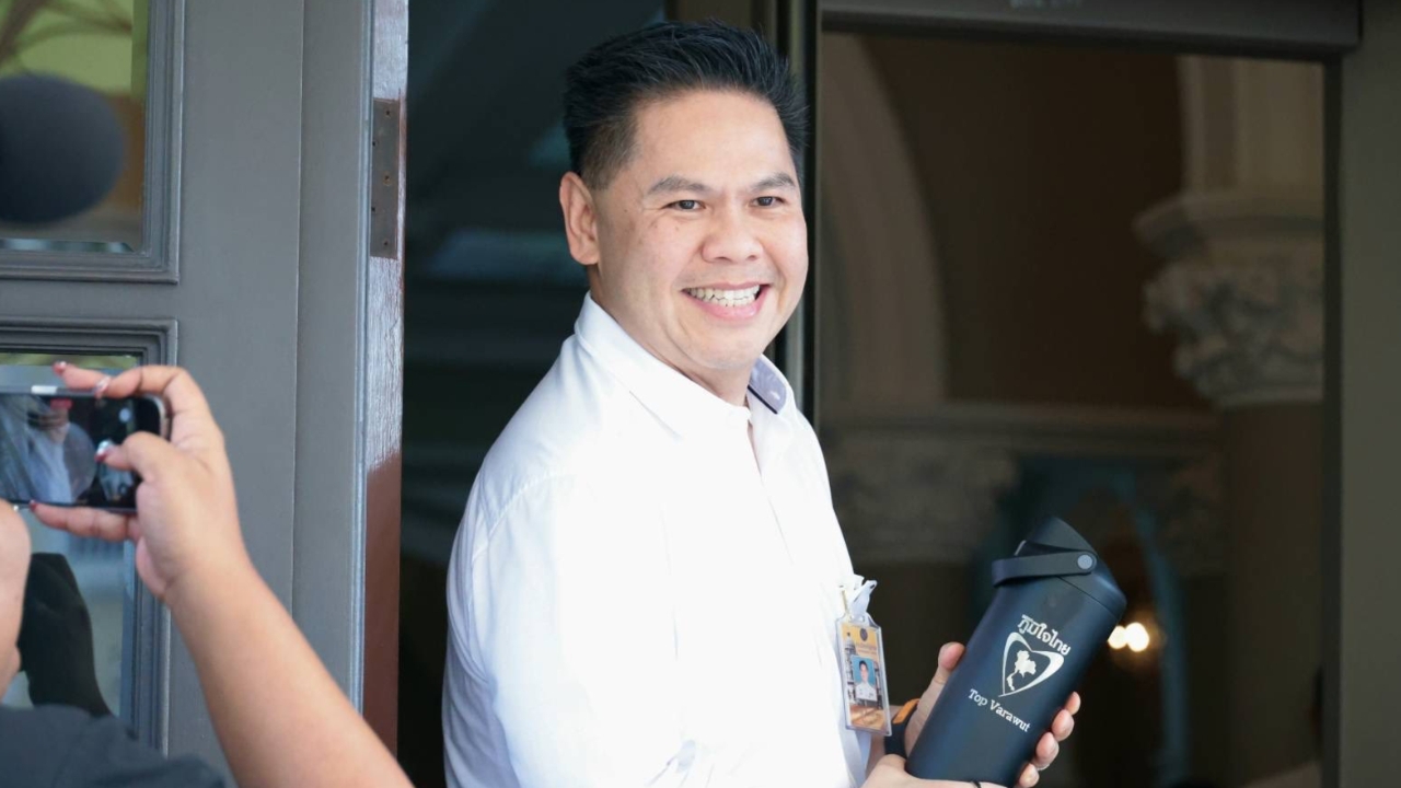 “วราวุธ” ย้ำเม็ดพลาสติกยังพอ แต่ต้องเตรียมพร้อม เหตุสถานการณ์ตะวันออกกลางยังยากคาดเดา