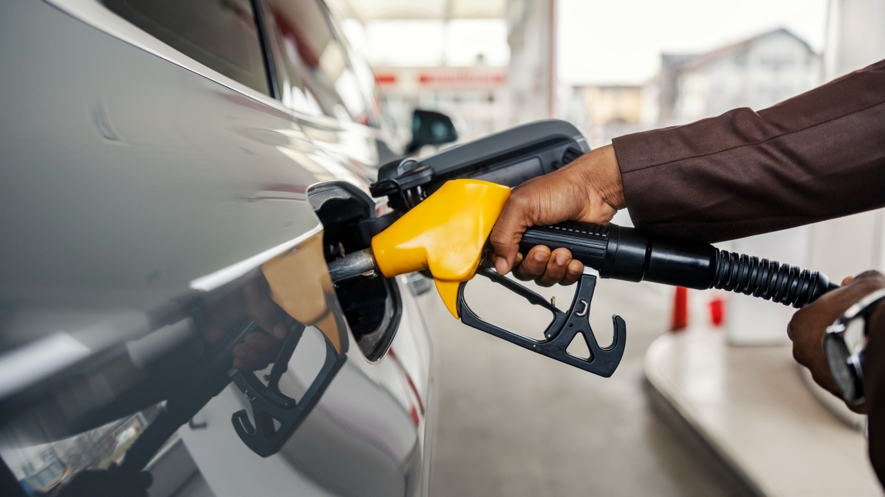 ปตท.-บางจาก ปรับลดราคาน้ำมันดีเซล น้ำมันเบนซิน มีผลตี 5 พรุ่งนี้ 17 เมษายน 2569