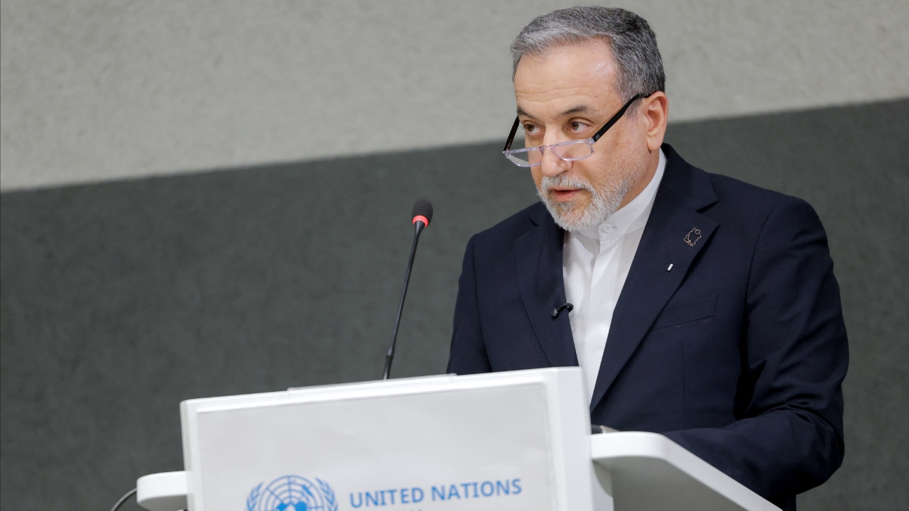 อิหร่านประกาศเปิดช่องแคบฮอร์มุซ หลังอิสราเอล-เลบานอนหยุดยิง