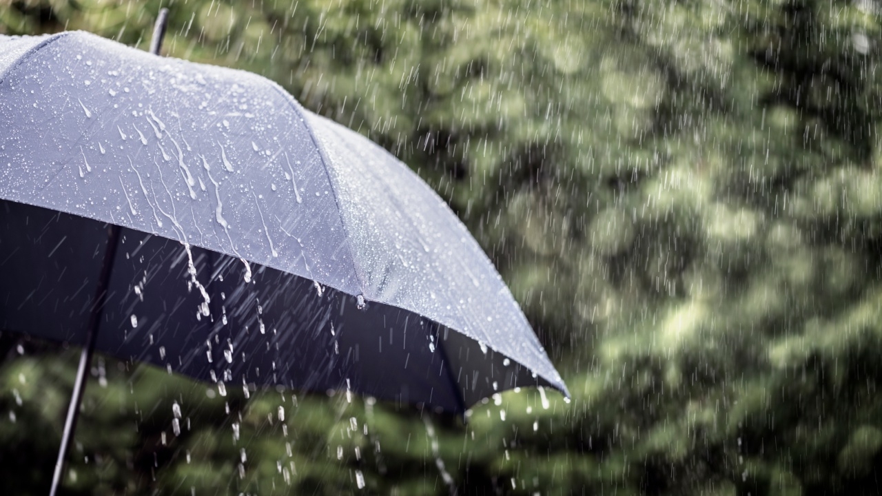 เช็กจังหวัดเสี่ยง เจอผลกระทบ "พายุฤดูร้อน" มีฝนฟ้าคะนอง ลมแรง ลูกเห็บตกบางแห่ง